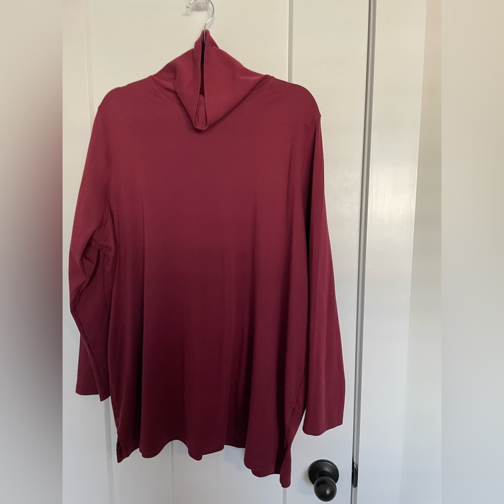 Lands End Brand new Tunic Turtleneck